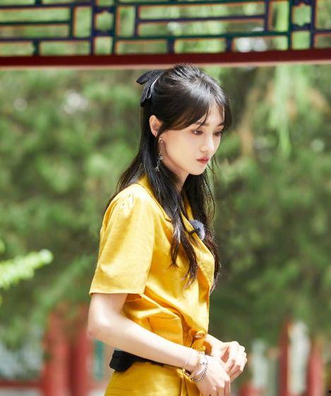 郑爽和网红最新爆料,娱乐圈风云再起，真相浮出水面